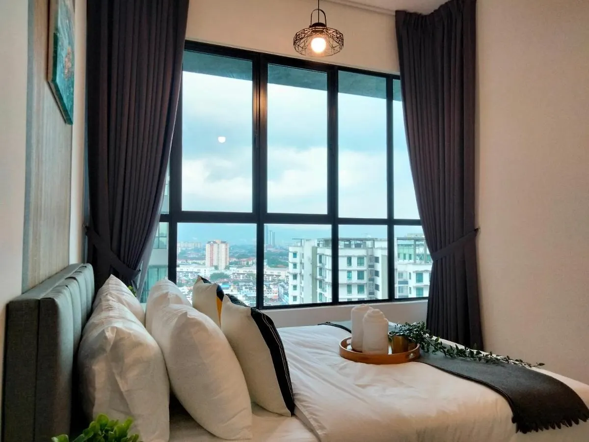 Apartment Lav Un Service Suite Kl By Homebrickz Kuala Lumpur
