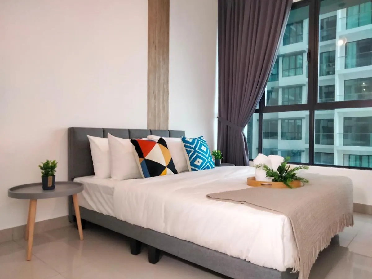 Apartment Lav Un Service Suite Kl By Homebrickz Kuala Lumpur Ma­lay­sia