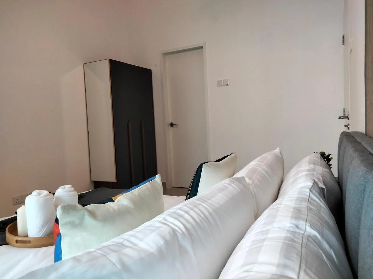 Apartment Lav Un Service Suite Kl By Homebrickz Kuala Lumpur