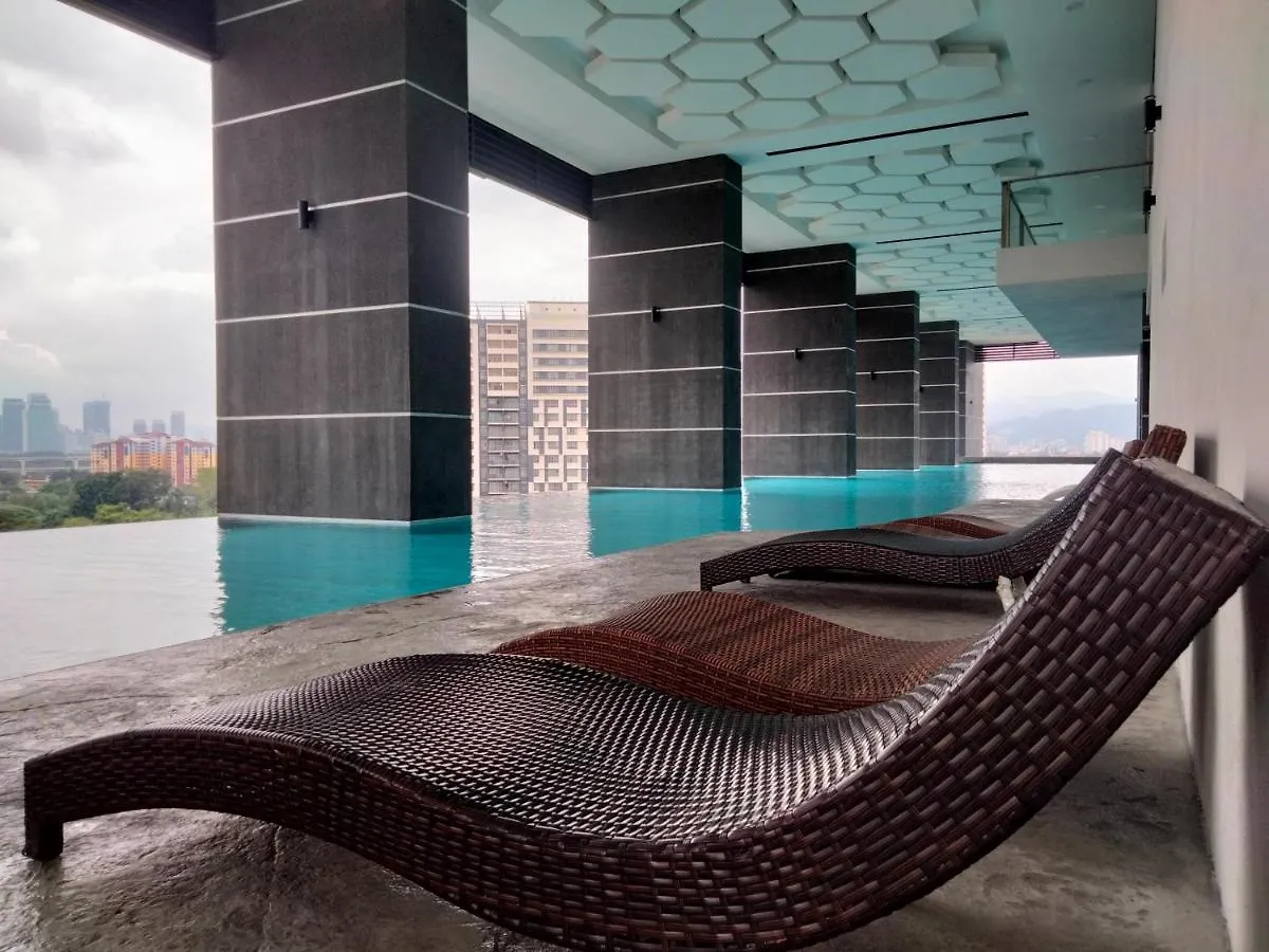 Lav Un Service Suite Kl By Homebrickz Kuala Lumpur Apartment